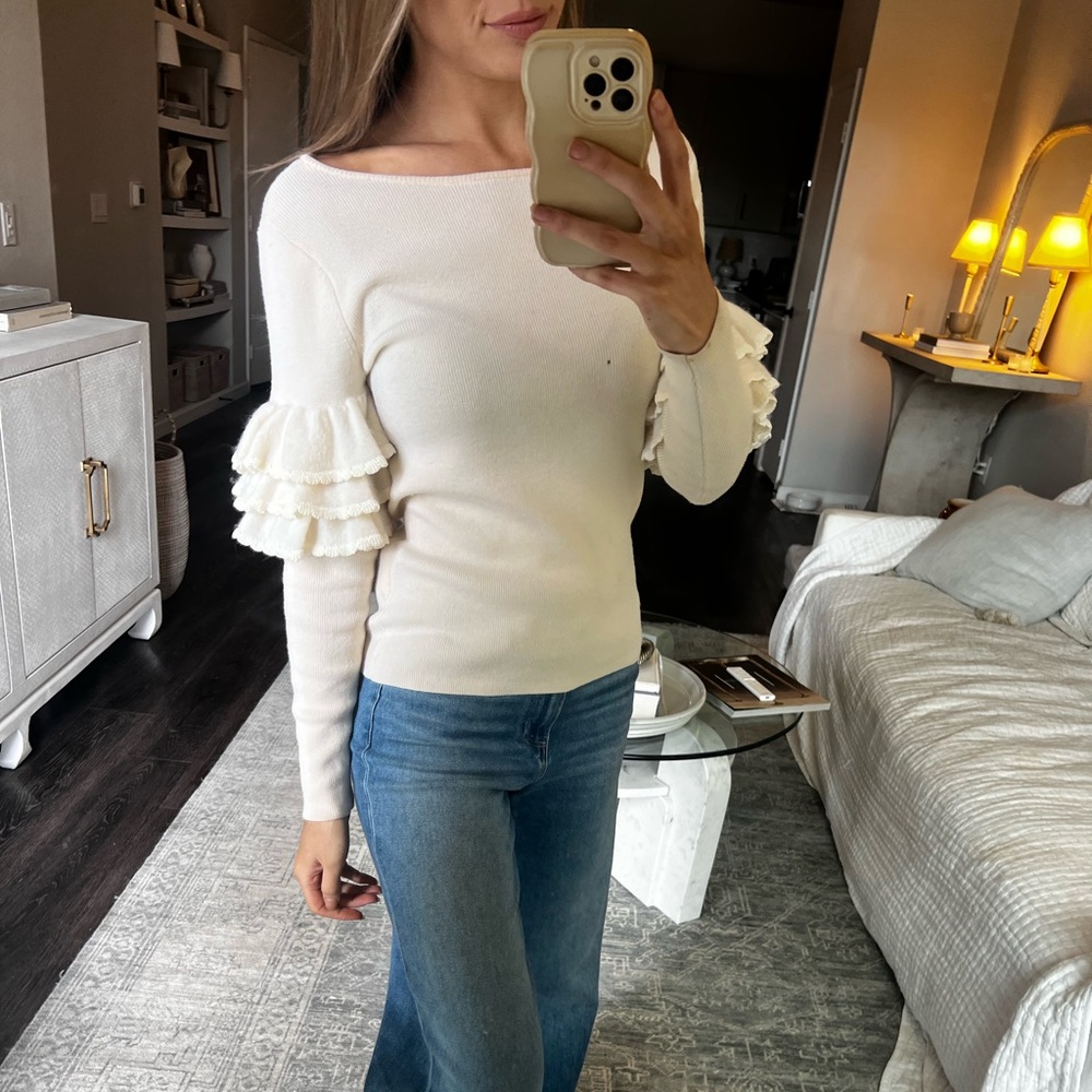 Club Monaco Cream Sweater with Ruffle Sleeves